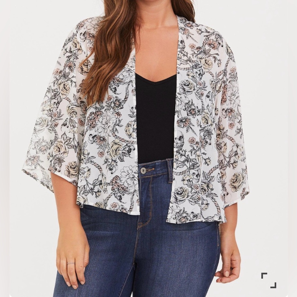 🦄RARE🆕NWT🔖Pretty Torrid Chiffon Kimono - 5x/6x